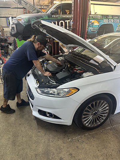 Oil Change Services in West Palm Beach, FL | Military Brake & Alignment Services Inc.